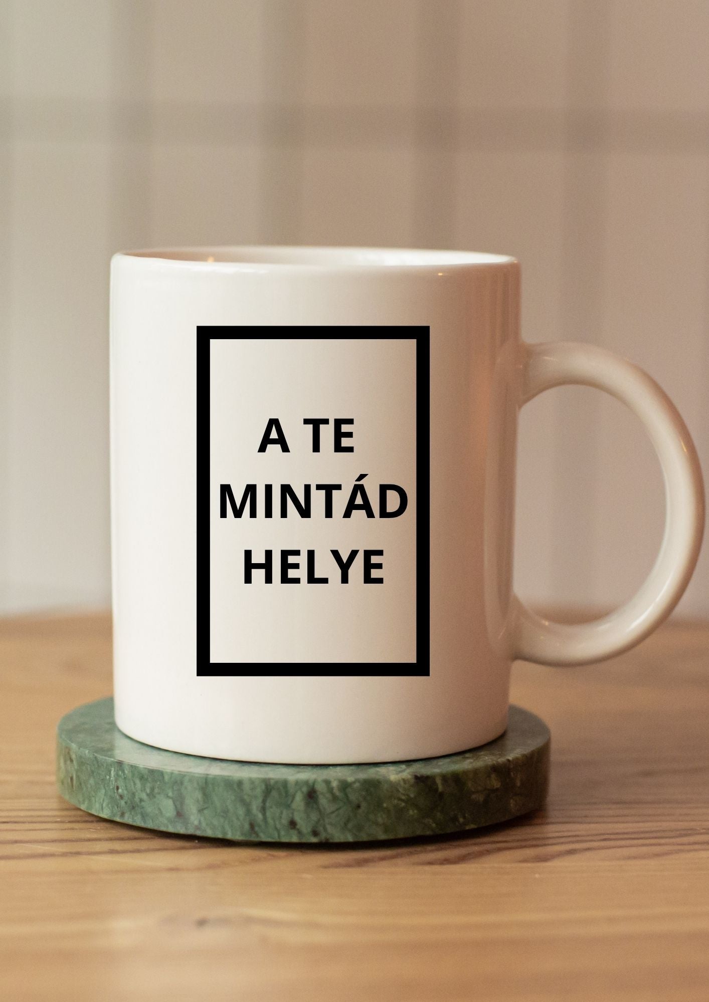 Egyedi fehér bögre